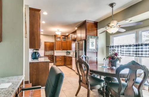 Central Oklahoma City House | 418 m² House ∙ 7 bedrooms ∙ 16 guests