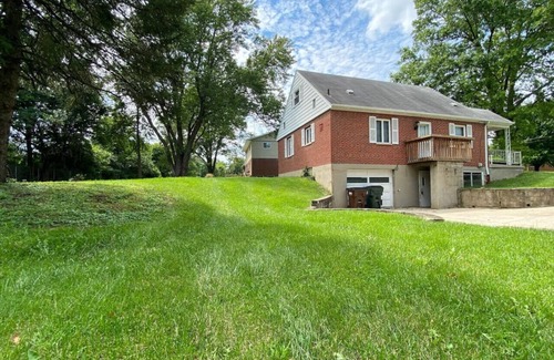 Sharonville House | 4185 Crystal View · Nikki's House