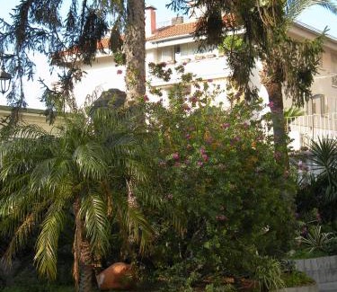 Vico Equense Apartment | 41mo PARALLELO -Centralissimo confortevole monolocale soppalcato - Vico Equense - a 400 mt dalla spiaggia