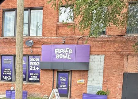 Detroit Apartment | 420 Friendly BOHO Loft Downtown KING suite FREE parking