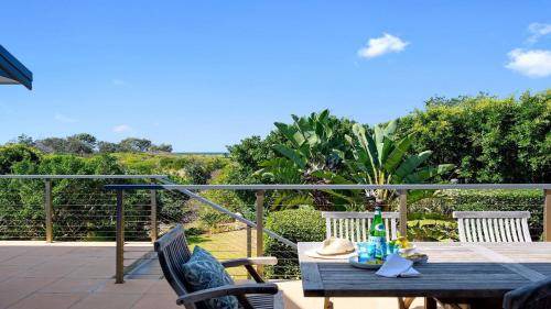 Sapphire Beach House | 420 m² House ∙ 5 bedrooms ∙ 8 guests