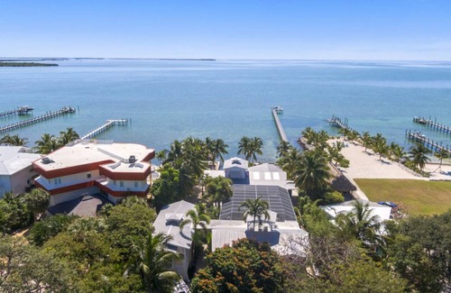 Summerland Key House | 430 m² House ∙ 7 bedrooms ∙ 14 guests