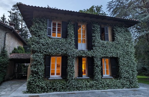 Guello Villa | 435 m² Villa ∙ 7 bedrooms ∙ 14 guests