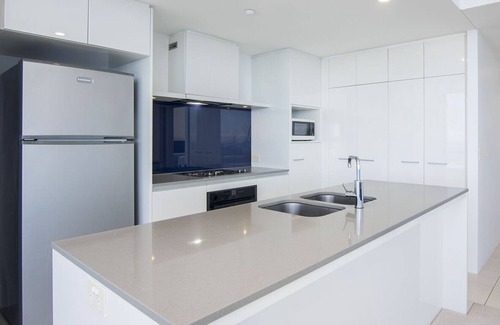 Surfers Paradise Apartment | 43rd Floor - Stunning Apartment at Circle on Cavill!