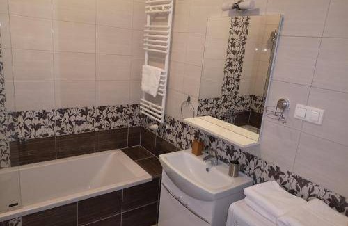 Opole Apartment | 44 m² Apartment ∙ 1 bedroom ∙ 5 guests