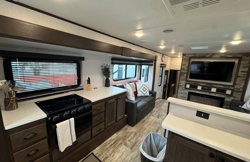 Draper House | 45' 5th Wheel Retreat