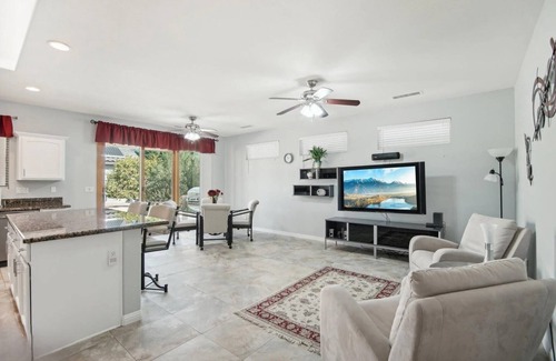 Surprise House | 45+ Charming 2-bedroom house in Surprise Fully Furnished and Comfortable