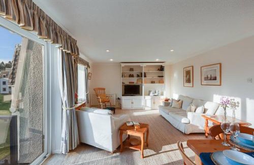 Gleneagles Apartment | 45 Guthrie Court, Fantastic top floor apartment next to Gleneagles