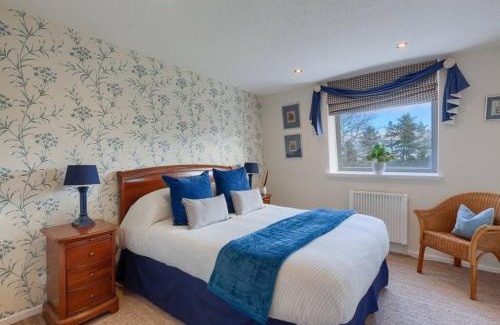 Gleneagles Apartment | 45 Guthrie Court, Fantastic top floor apartment next to Gleneagles