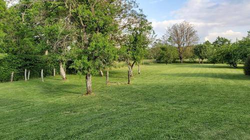 Neuilly-l'Eveque Apartment | 45 m² Apartment ∙ 5 guests