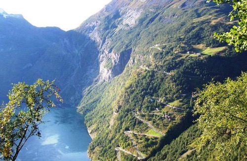 Geiranger House | 45 m² Farmhouse ∙ 2 bedrooms ∙ 6 guests
