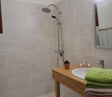 La Ferte-Beauharnais Ski Chalet | 45 m² Chalet ∙ 1 bedroom ∙ 6 guests