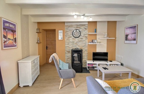 Etables-sur-Mer House | 45 m² Gîte ∙ 1 bedroom ∙ 2 guests