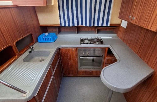Chenille-Change Boat Rental | 45 m² Houseboat ∙ 3 bedrooms ∙ 7 guests