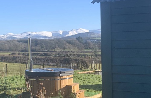 Llanfairpwllgwyngyll Cabin | 45 m² Lodge ∙ 1 bedroom ∙ 2 guests