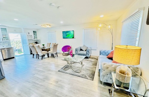 Monrovia House | 45% OFF 5B/3B 2 Master Bedrooms Close Pasadena, DTLA, Arcadia - Best Locations
