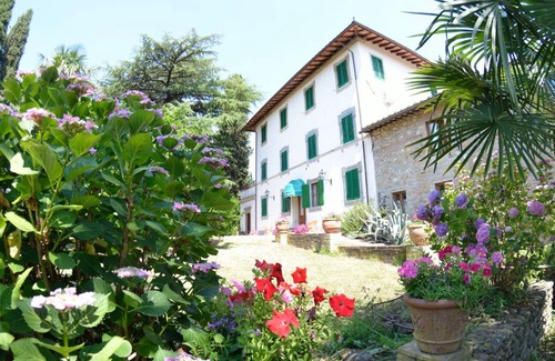 Uzzano Villa | 450 m² Villa ∙ 4 bedrooms ∙ 10 guests