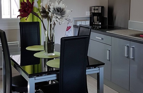 Riez Apartment | 45m² apartment classified 3 *, free WIFI, balcony, free closed private garage