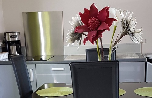 Riez Apartment | 45m² apartment classified 3 *, free WIFI, balcony, free closed private garage