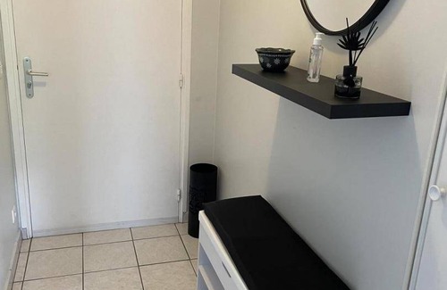 Viviers-du-Lac House | 46 m² Gîte ∙ 1 bedroom ∙ 2 guests