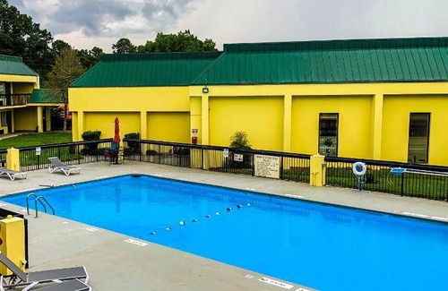 Kinston Hotel | 46 m² Hotel ∙ 6 guests