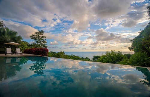 Dominical Villa | 460 m² Villa ∙ 4 bedrooms ∙ 9 guests