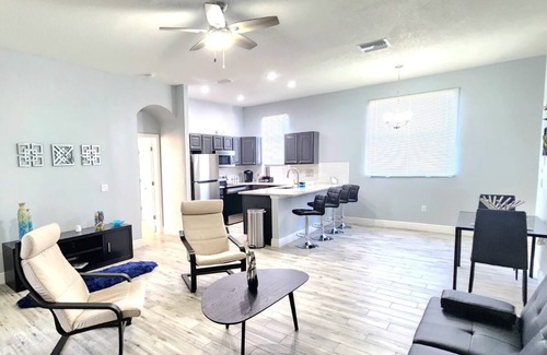 Town N County Park Apartment | #47 the Villa Rosas Plus by Joyful Moments