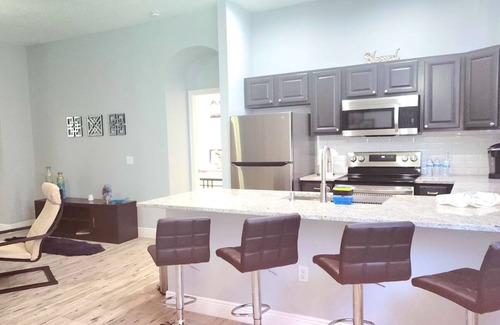 Town N County Park Apartment | #47 the Villa Rosas Plus by Joyful Moments