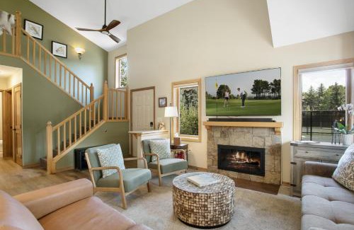 Edwards House | 470 Homestead Unit 13 townhouse