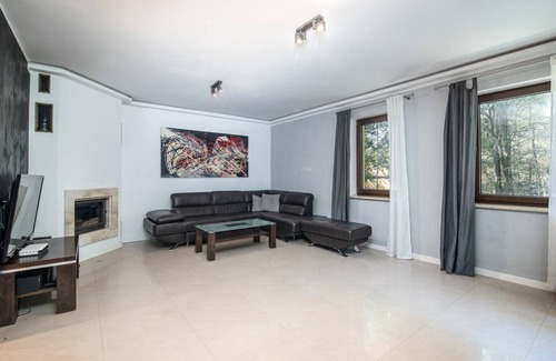 Szemud House | 470 m² House ∙ 8 bedrooms ∙ 34 guests