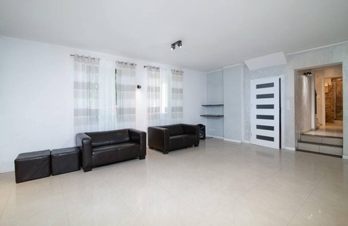 Szemud House | 470 m² House ∙ 8 bedrooms ∙ 34 guests