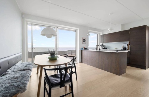 Tejn House | 4796 Allinge - Havnevej 14 E