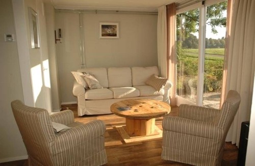 Scheemda House | 48 m² House ∙ 2 bedrooms ∙ 4 guests