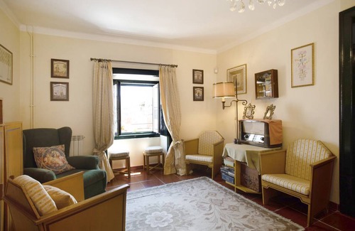 Alcobaca House | 484 m² House ∙ 5 bedrooms ∙ 11 guests