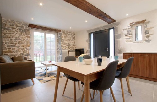 Ainhice-Mongelos House | 49 m² Gîte ∙ 1 bedroom ∙ 2 guests
