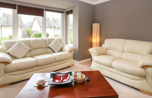 Ellon Cottage | 49 METHLICK WOOD, pet friendly, country holiday cottage in Methlick