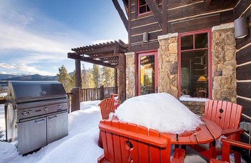 Granby House | 492 Golf Course Circle