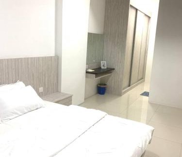 Batu Buruk Apartment | 4A Icon Residence