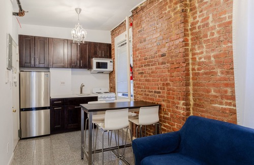 East Harlem Apartment | (4A) Two Bedroom Apartment Just Off Park Ave.