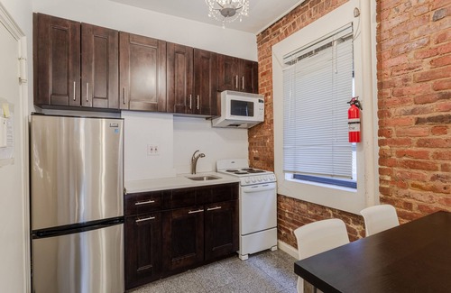East Harlem Apartment | (4A) Two Bedroom Apartment Just Off Park Ave.