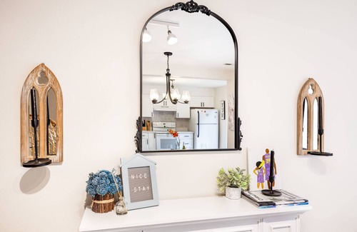 Kingsgate House | 4B2.5B TH in Kirkland/Woodinville. Prime Location