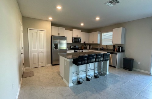 Ruskin House | 4bd 2.5br Family Home in new community.between Tampa & Sarasota