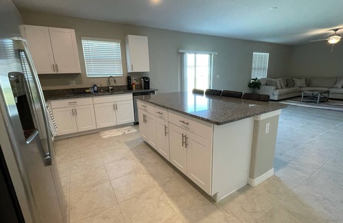 Ruskin House | 4bd 2.5br Family Home in new community.between Tampa & Sarasota