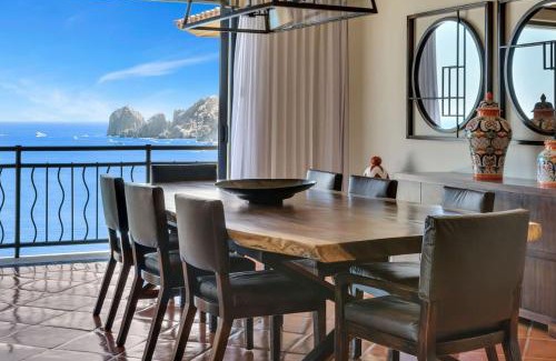 El Medano Ejidal House | 4BD 2-level Penthouse 5-Star Beachfront Paradise.