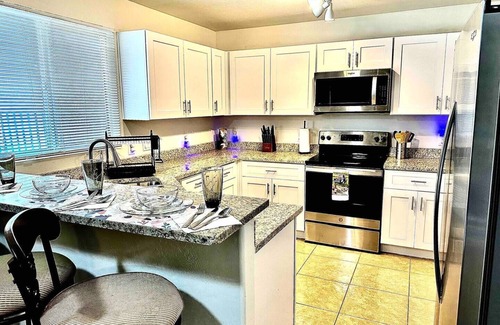 Sundial House | 4Bd Oasis w/Pool/Pool Tablen