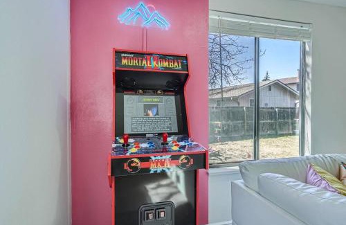 Trendwood and Frankline Square House | 4bd Serene Escape Denver: BBQ;Firepit;Arcade