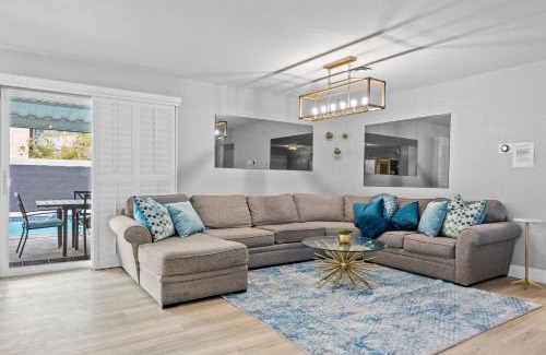 Las Vegas House | 4bdrm 2 Bath Pool Close To Strip Conventions