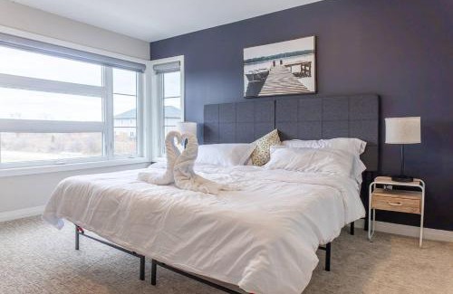 Niagara Falls House | 4bed25 Bathbrand Newniagara Fallssleeps12