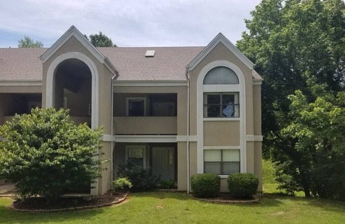 Table Rock Condo | 4bedrm/3bath 3 Kings! Pool, Hot Tub! Kitchen! Gated Commnty!