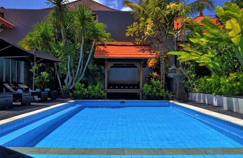 Dewi Sri Villa | 4Bedroom In Legian w/Bilyard+ Close to Seminyak